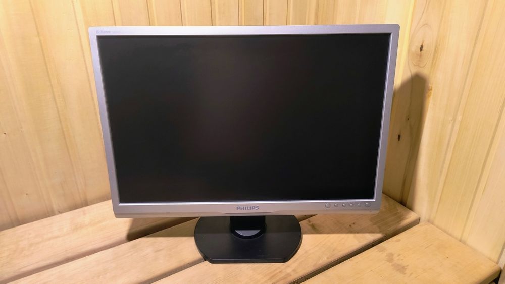 Продам Монитор Philips ( рабочий )