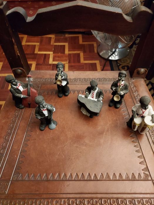 BANDA JAZZ NEGORS AMERICANOS. TUDO novo.um conjunto raro em pasta pint