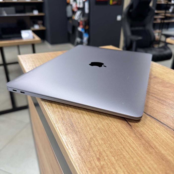 Apple MacBookair A1932 本体 スペースグレイ macbook air a1932 - купити ноутбуки - Ціна на OLX.ua
