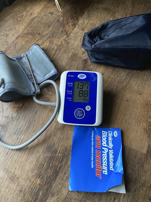 Тонометр электронный автоматический Boots England