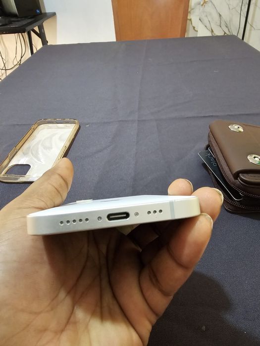 Vendo ou Troco iphone 16e Branco 128GB