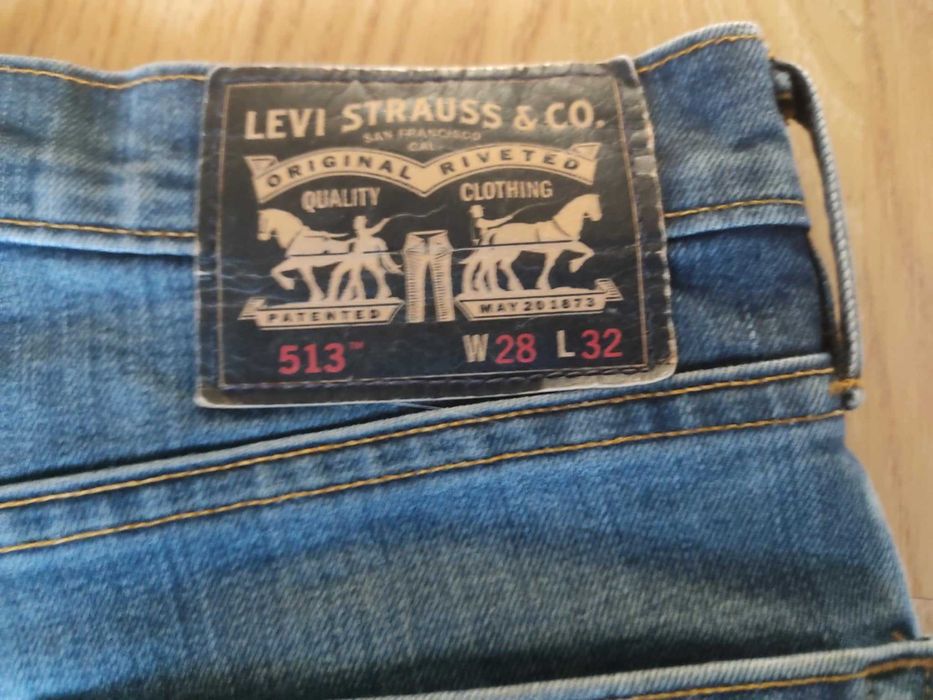 Spodnie dżinsowe damskie Levi's 513 szaro-czarne  W28 L32