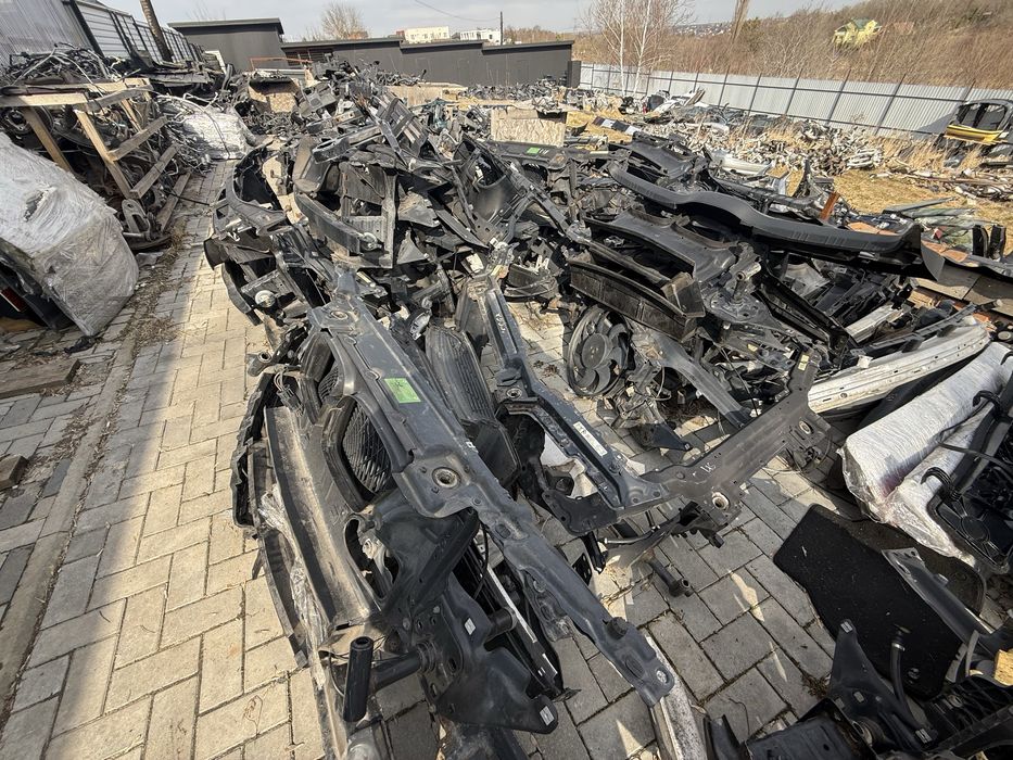 Розборка Авторозборка BMW E39 E46 E53 E60 E61 E65 E66 E70 Е83 Е87 Е90 Е91 F10 Двигуни АКПП підвіска Кузовні деталі