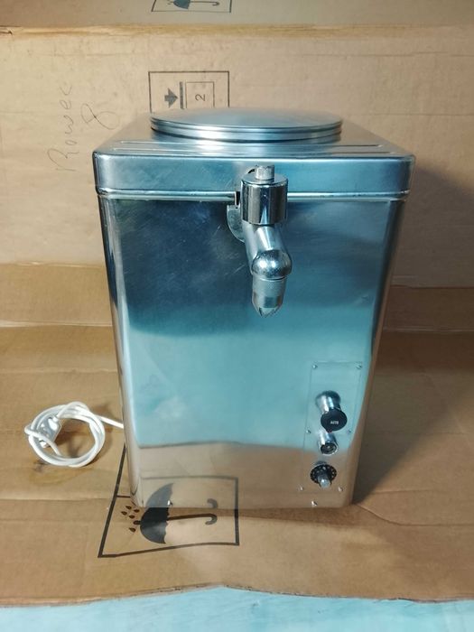 Automat do bitej śmietany Sanomat 9914 f 12 Stan bardzo dobry