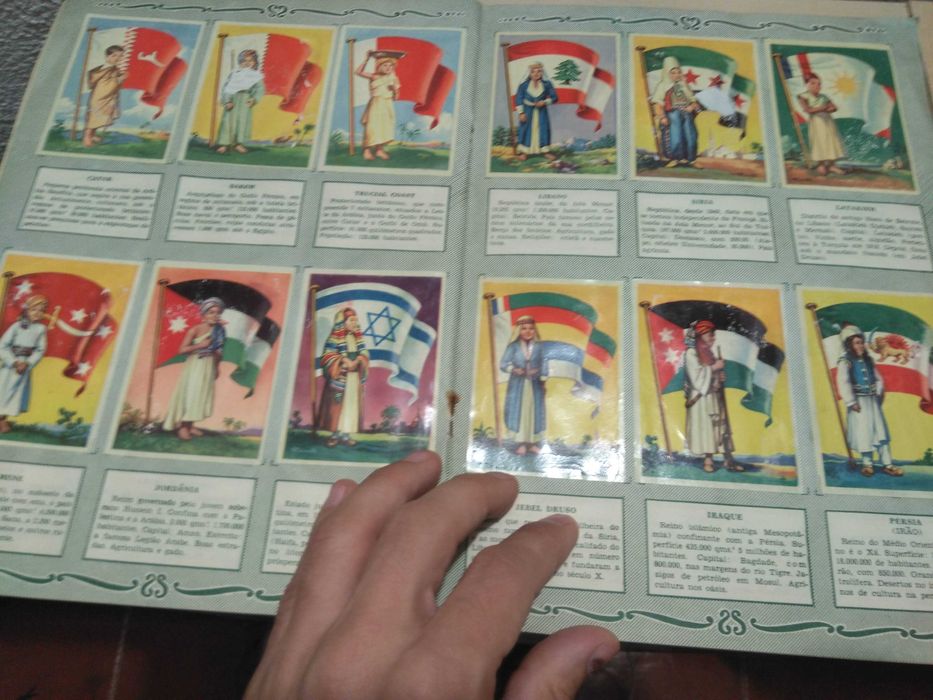 Caderneta de cromos - Bandeiras do Universo - Raridade