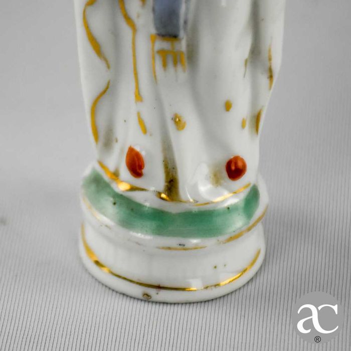 Figura de Nossa Senhora em porcelana Vieux Paris, séc. XIX