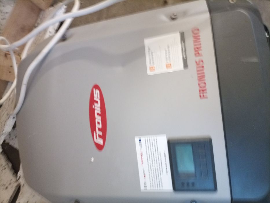 Inwertery solarne ongrid różne