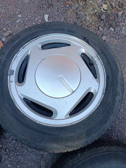 Alufelgi VW 13 4x100 opony 155 70 R13.   a1