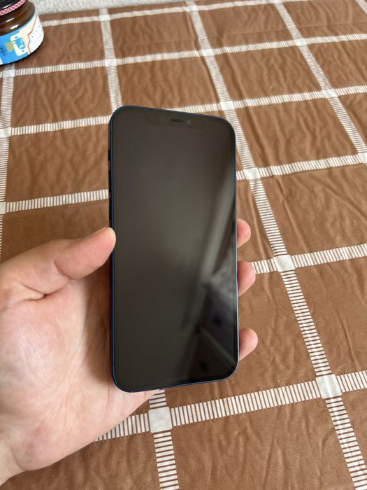 Iphone 12 64 GB.