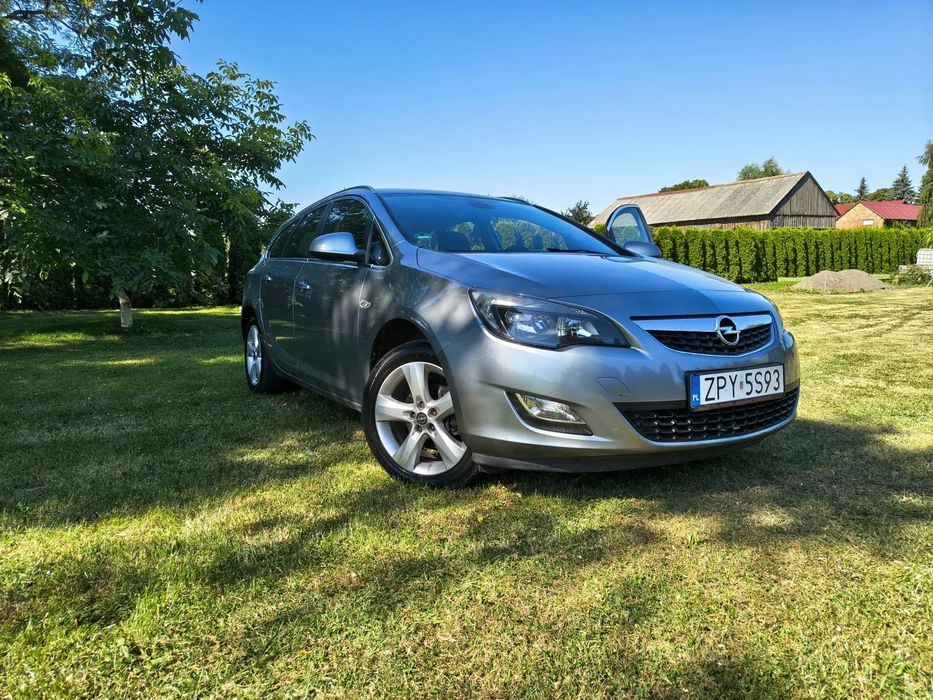 Opel Astra Astra 1.4 T 140 bezwypadkowy, nowy rozrząd, książka serwisowa