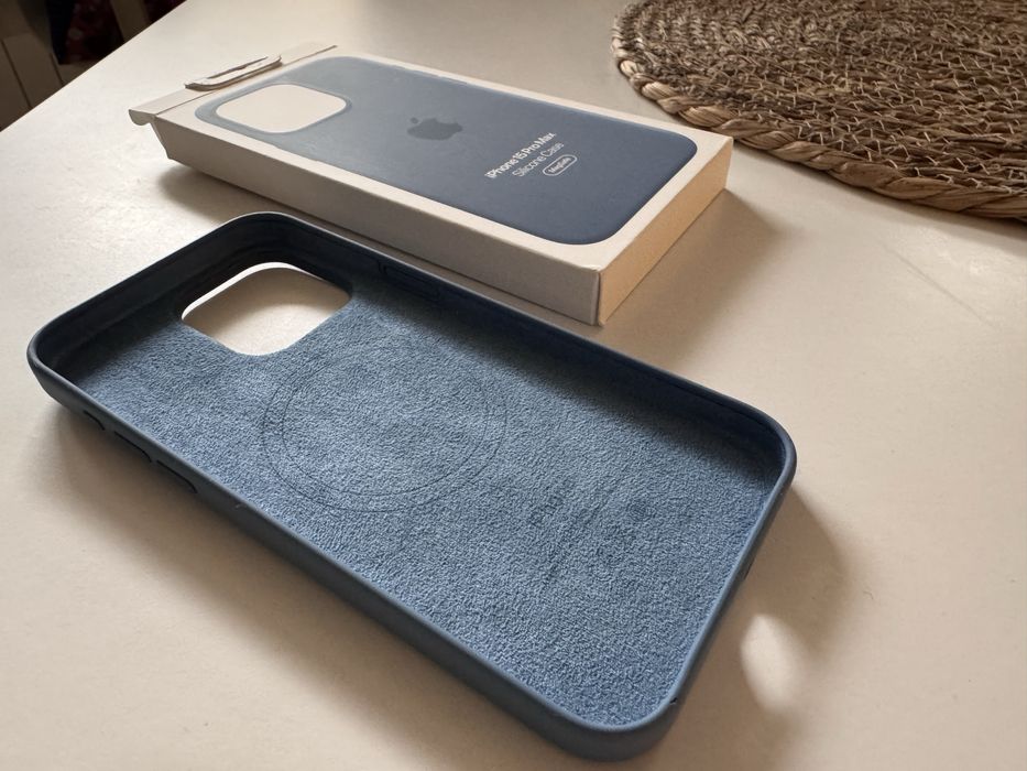 Silikonowe etui z MagSafe Iphone 15 Pro Max