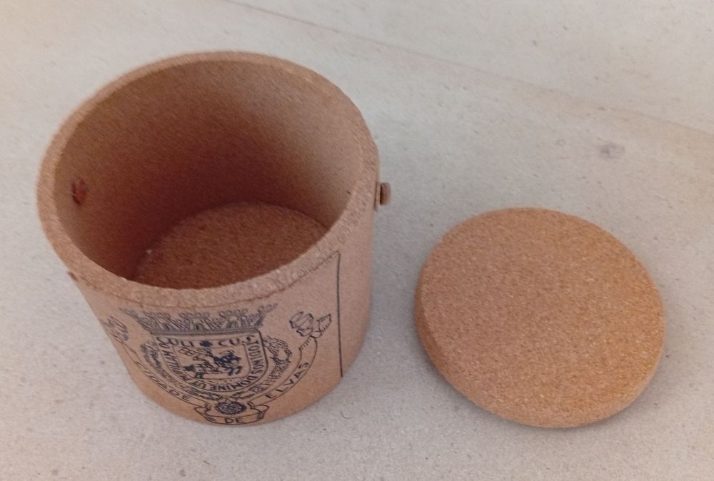 Pequeno tarro de cortiça cidade de Elvas