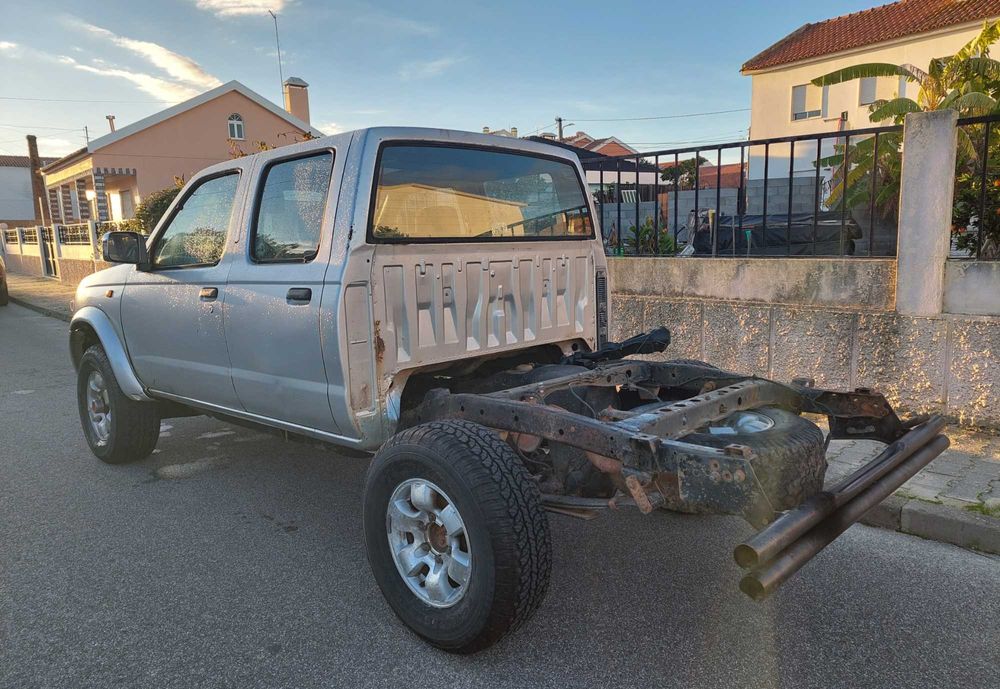 Nissan Navara D22 2.5TD intercooler 4x4