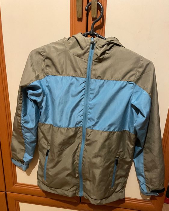 Спортивна кофта на хлопчика 134/140