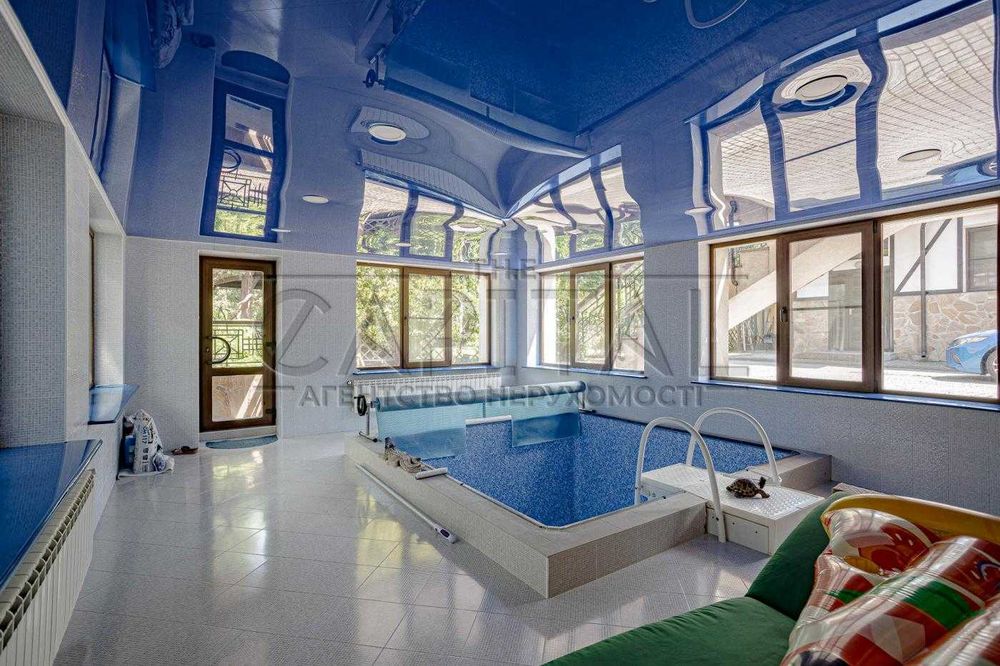 Оренда автономного будинку Козин 600 м2 3 пов, гараж, басейни, генерат