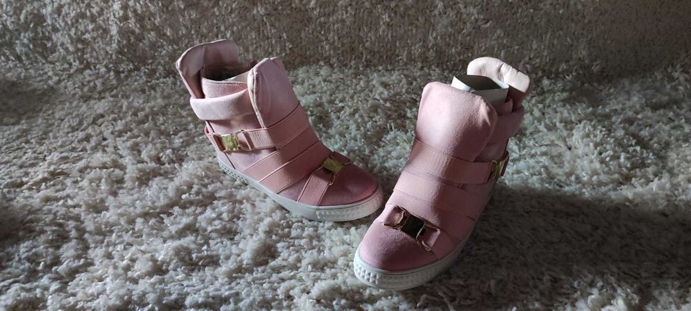 Buty platforma rozm. 39 pudrowy róż