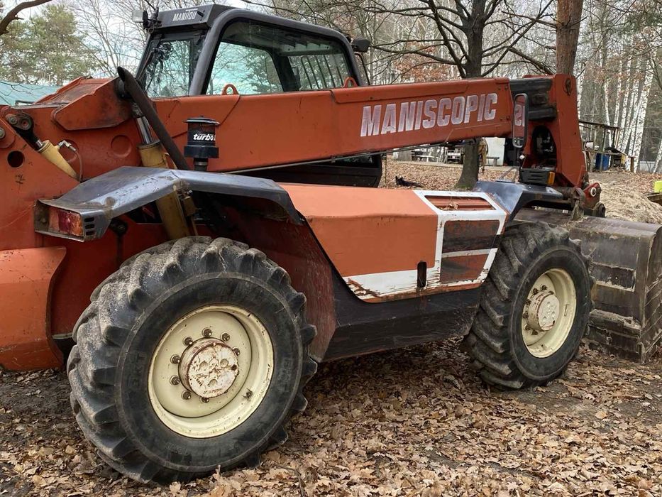 Телескопічний навантажувач MANITOU 845