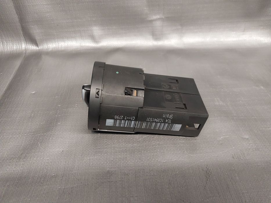 Sprawny włącznik świateł VW Golf IV 4 Bora