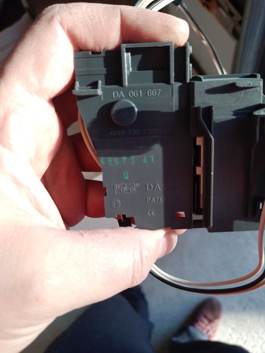 Блокіратор люка 480111104601 Rold DA-061667