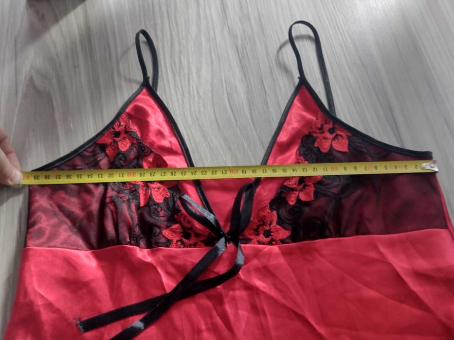 koszulka koszula nocna satynowa M/L wymiary czerwona