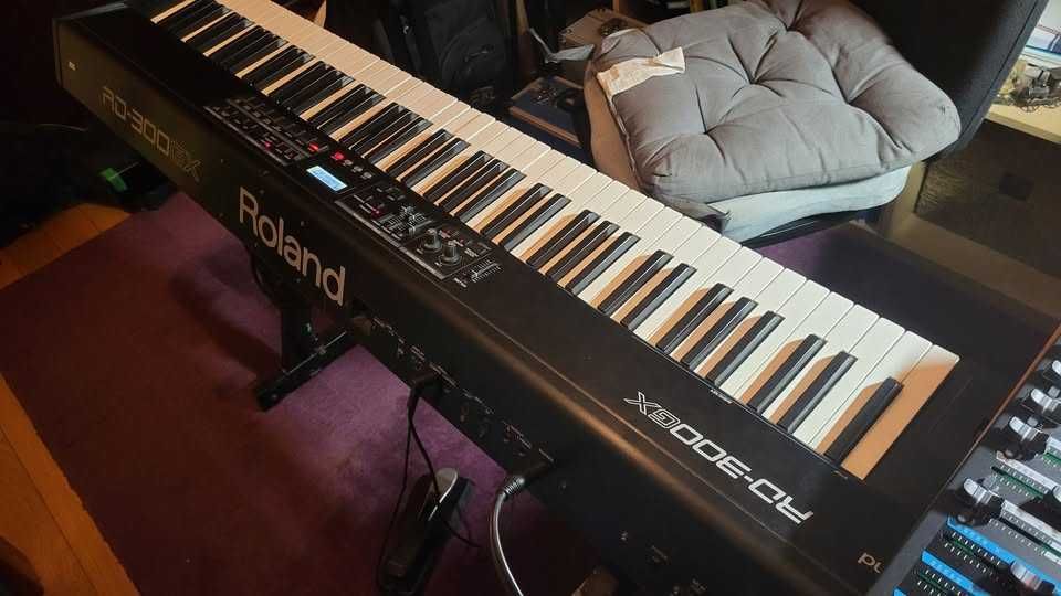 Piano Digital Roland RD-300GX