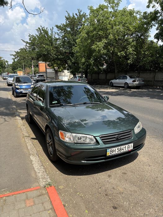 Toyota Camry 20