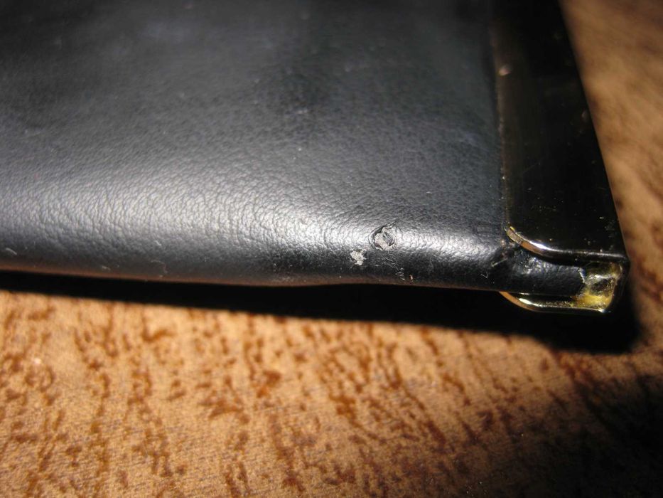 Чорний елегантний клатч сумка кошельок конверт з золотим шнурочком