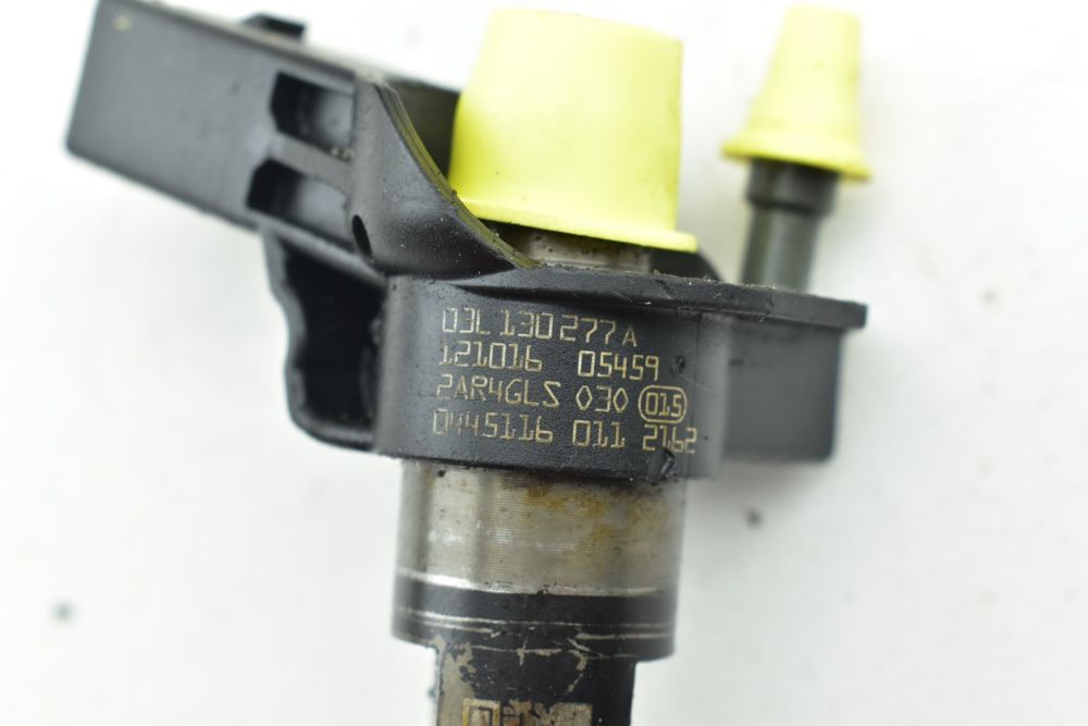 Wtryskiwacz VW PASSAT B7 GOLF VI AUDI A3 8P SEAT LEON II 2.0 TDI 03L130277A