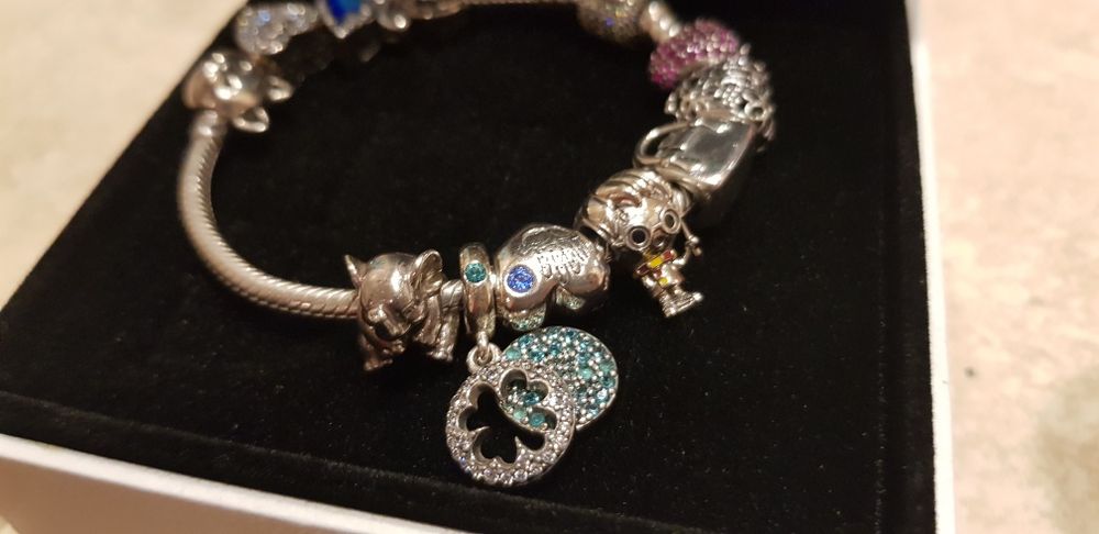 Pandora oryginalna 11 charmsów