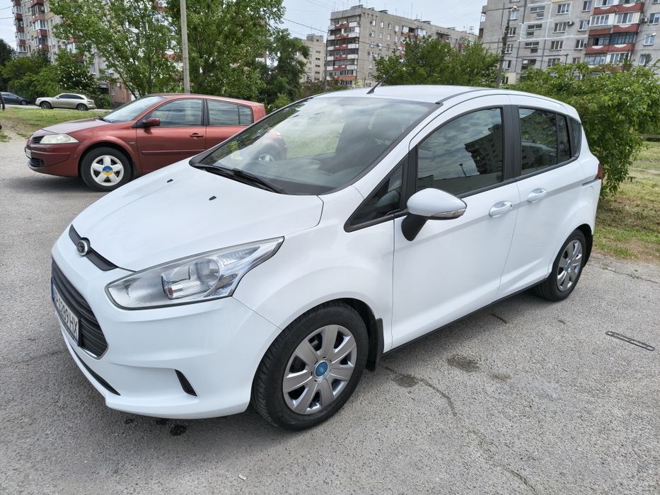 Ford B-max власник
