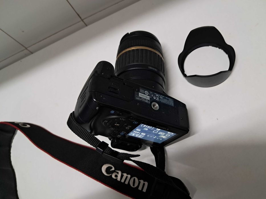 Máquina Fotografica Canon EOS Digital 1000D + Objetiva Tamron 18/200