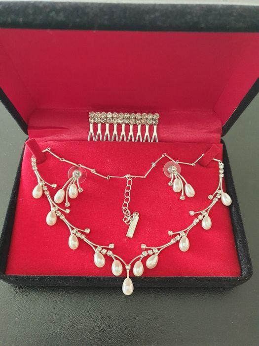 Lote 95 - Conjunto Bijuteria