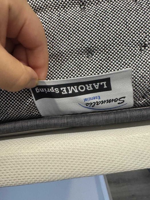 Conjunto Sommier com Arrumação + Colchão (150x190) – Estado Impecável