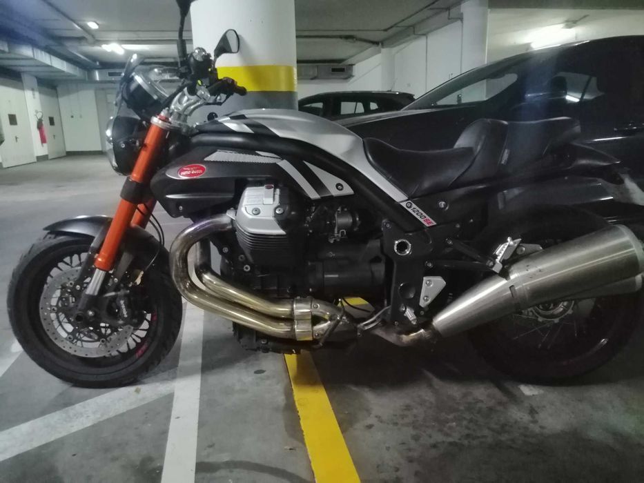 Moto Guzzi Griso 1200 SE