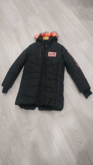 Куртка для дівчинки