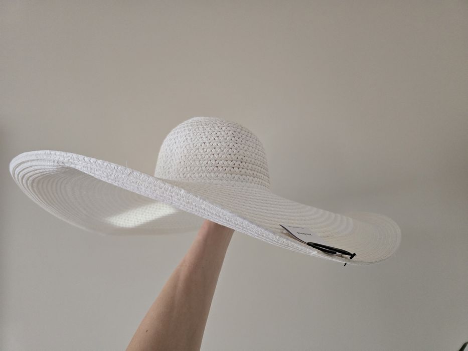 Капелюх літній солома папір