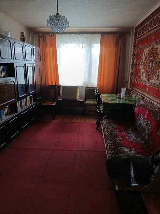 Сдам 3-х квартиру ул. Валентиновская, метро Студенческая 5 минут пешком