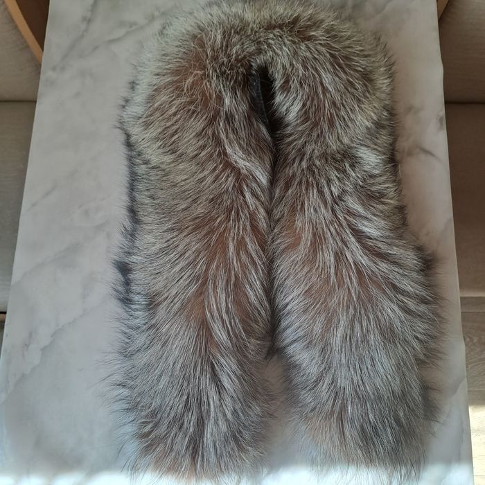 Продам Воротник из  меха чернобурки