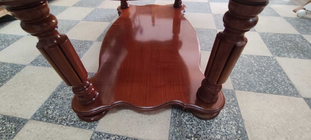 Mesa de centro com pedra