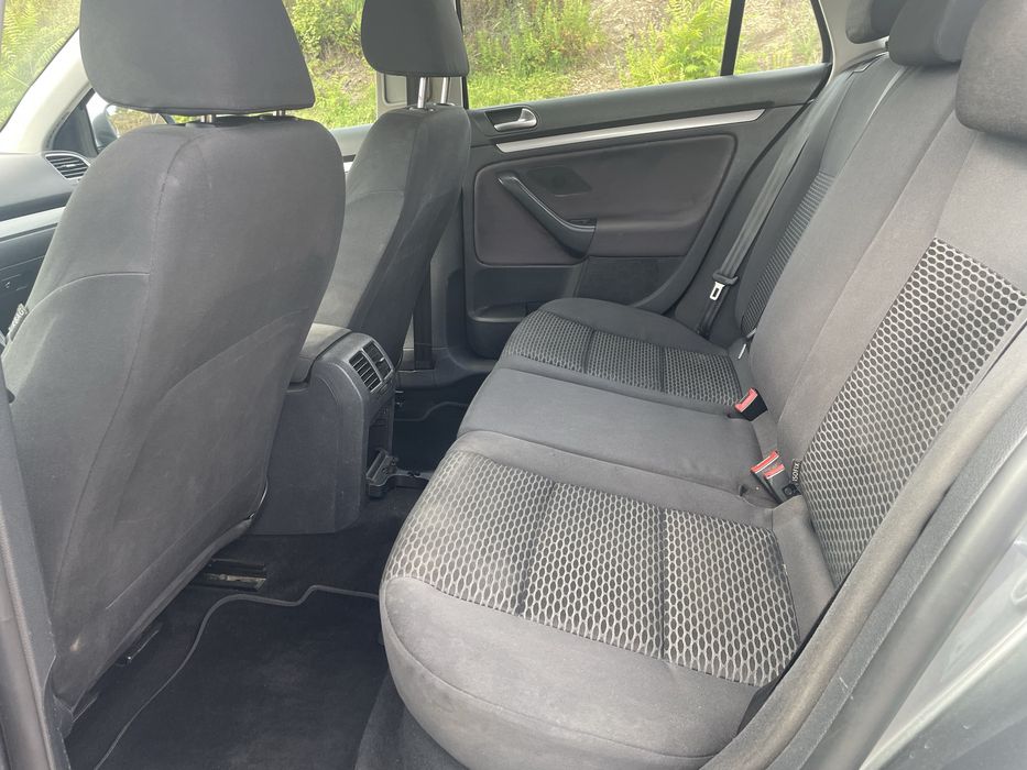 Volkswagen Golf 1.6 - 110cv