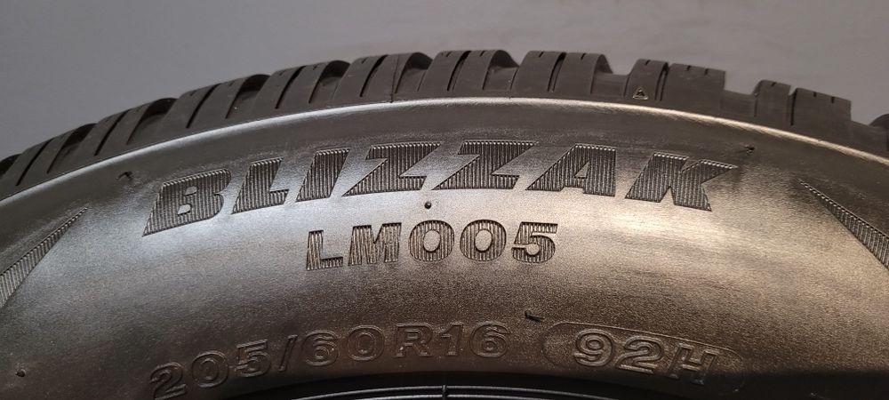 205/60 R16 Bridgestone Blizzak LM 005 шини резина Зима колеса гума з Німеччини