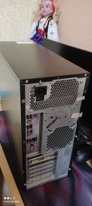 Комп'ютер для дому, навчання, каси (чотири ядра, 8/120ssd+500gb)