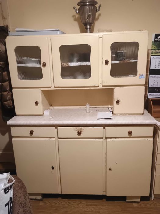 Kredens kuchenny retro