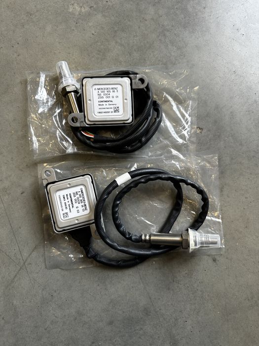 Датчик нокс оксидов азота NOX мерседес  новий