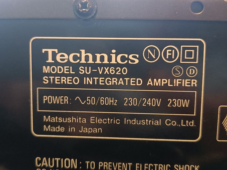 Wzmacniacz Technics su vx620
