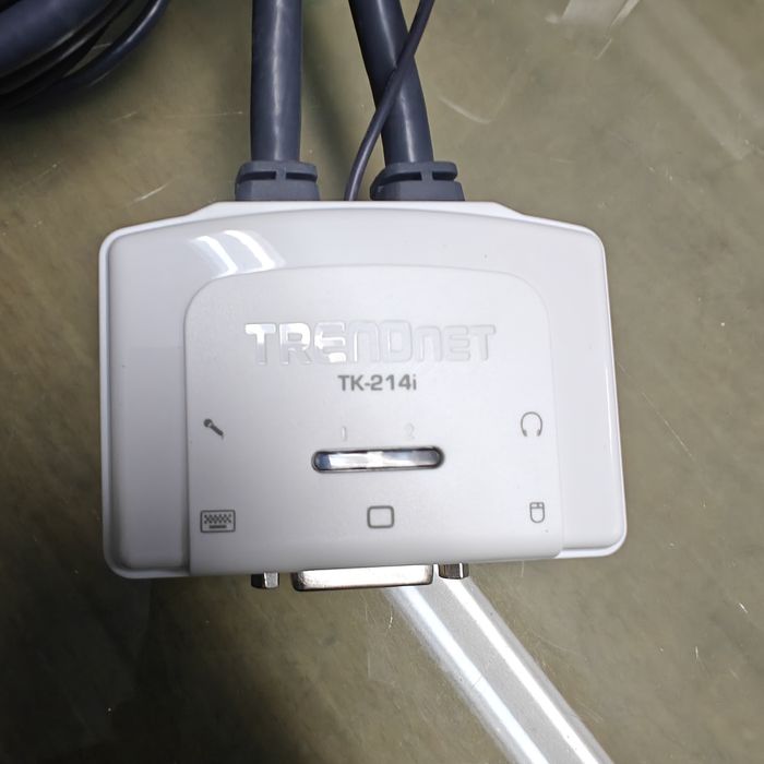 KVM Trendnet DVI