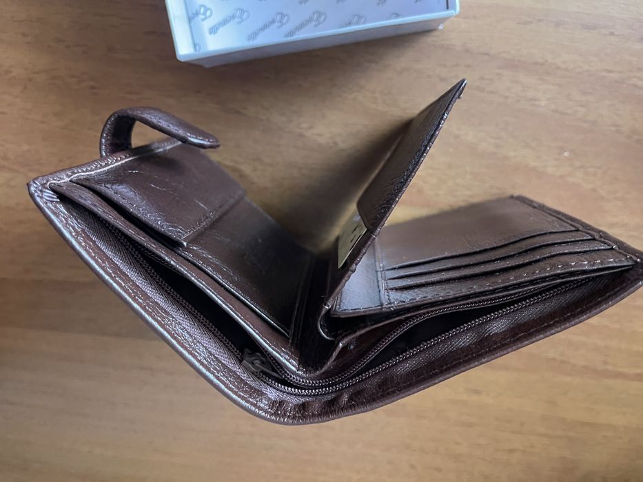 Стильное мужское портмоне. Кошелек