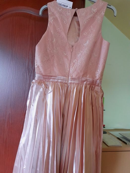 Suknia plisowana morelowa 36 ChiChi London z metkami.