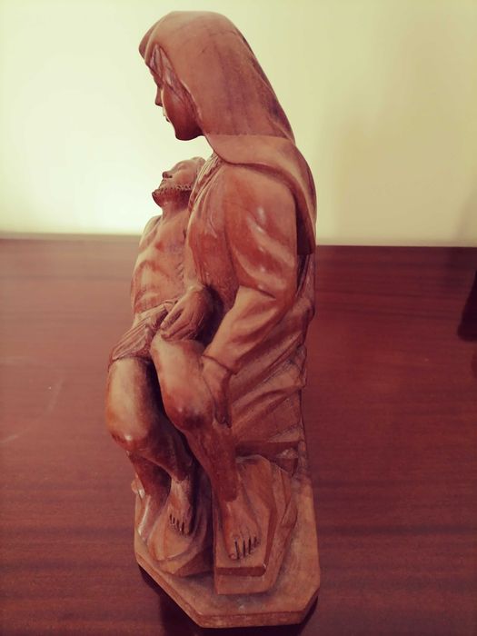 Pieta / Nossa Senhora da Piedade em madeira