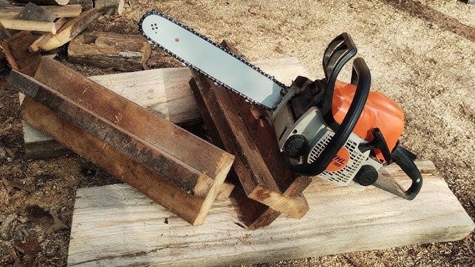 Пиляємо і рубаємо дрова